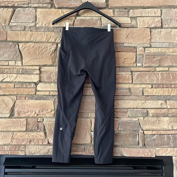 LIKE NEW LULULEMON Leggings! - Picture 3 of 11